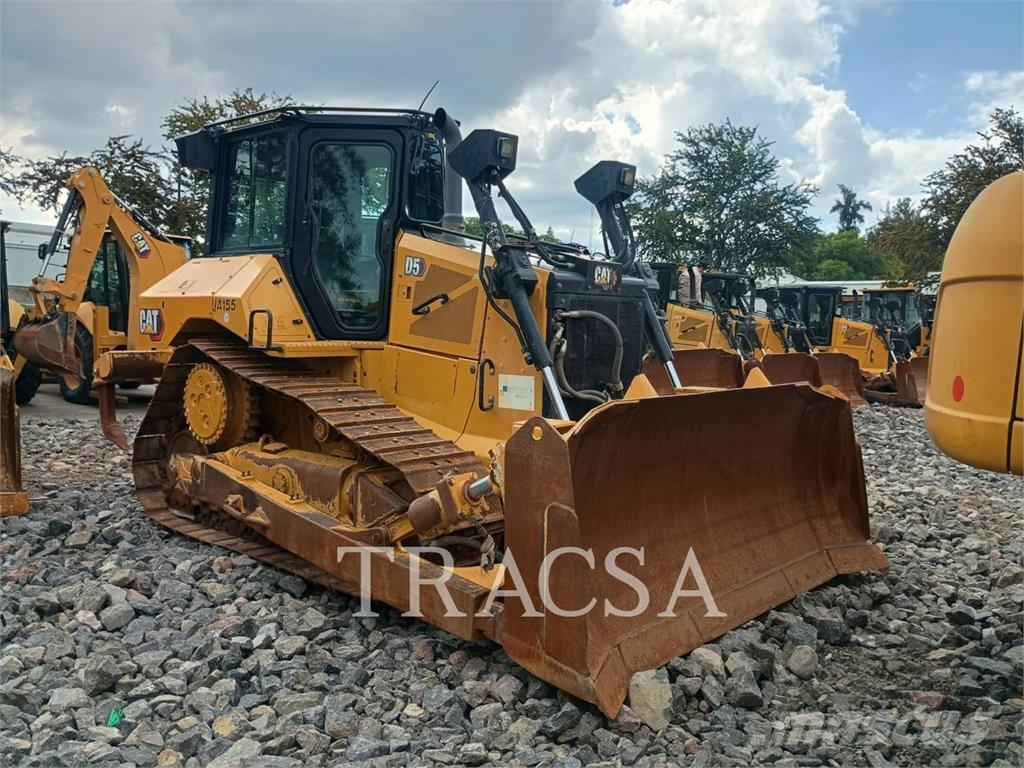 CAT D5 履帶推土機