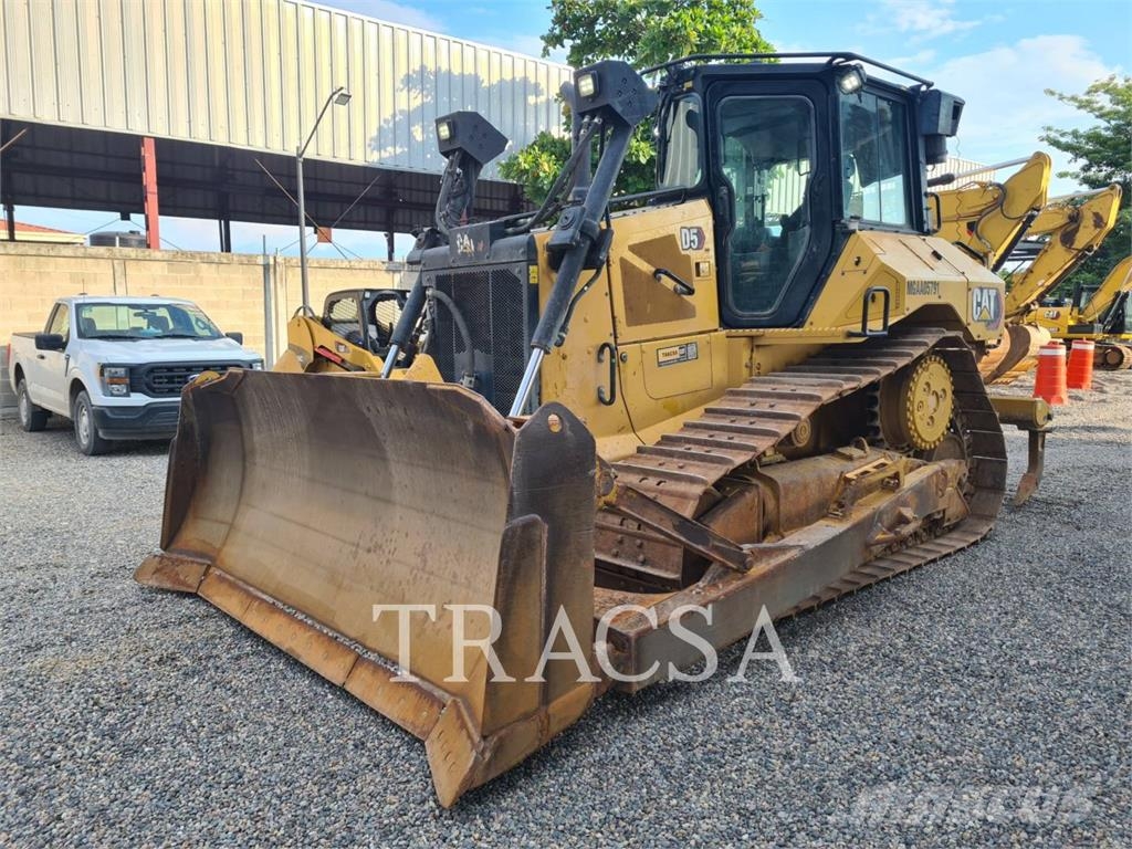 CAT D5 Crawler dozers