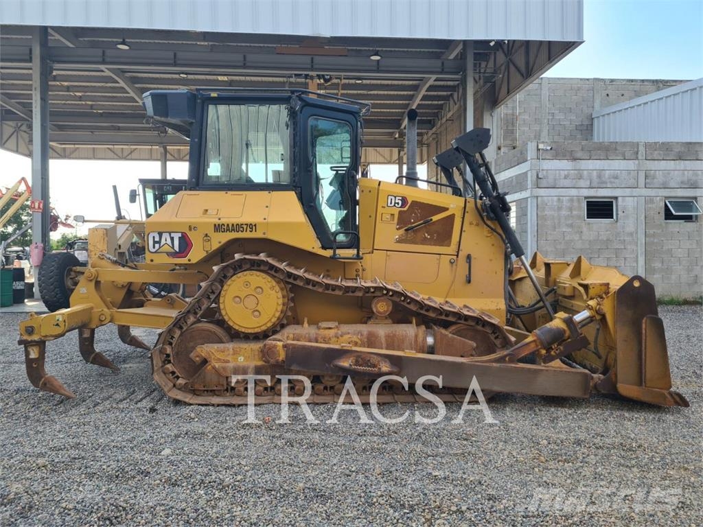 CAT D5 Crawler dozers