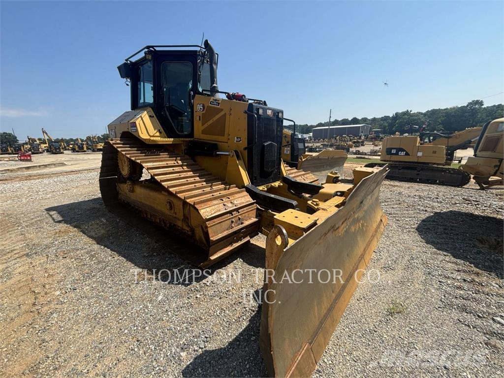 CAT D5 履帶推土機