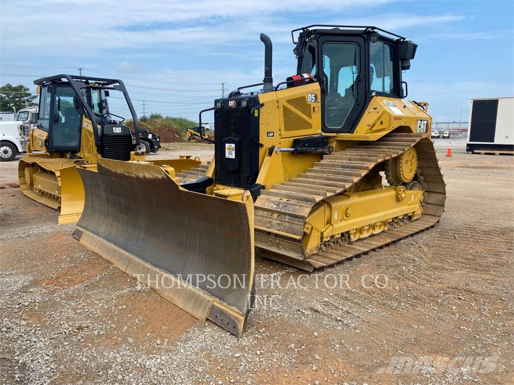 CAT D5 履帶推土機
