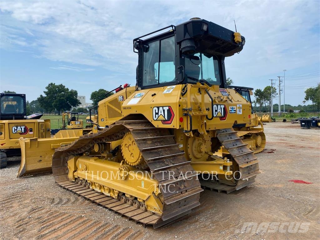 CAT D5 履帶推土機