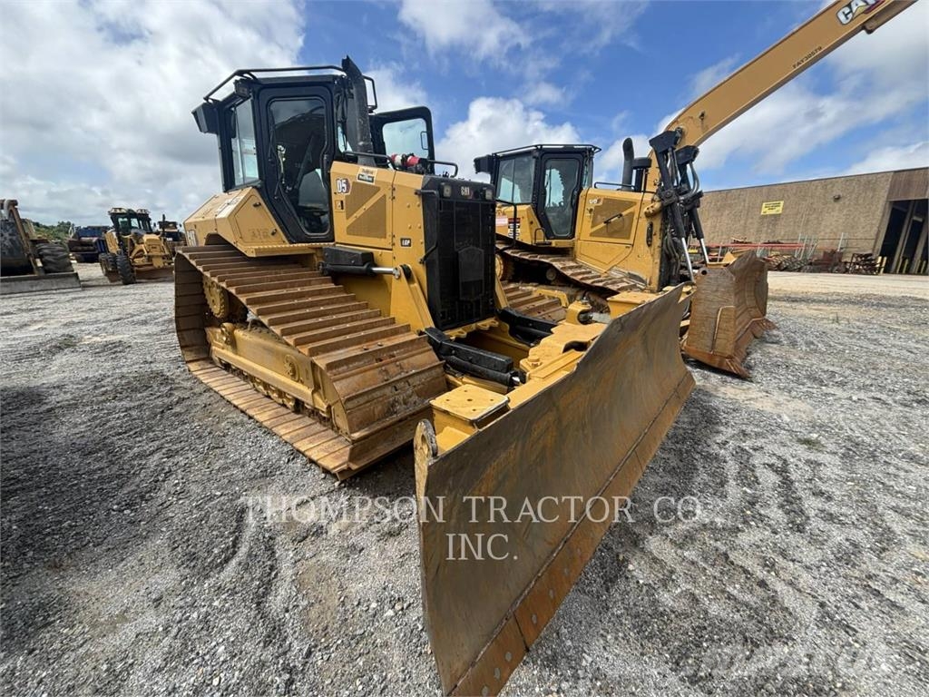 CAT D5 履帶推土機