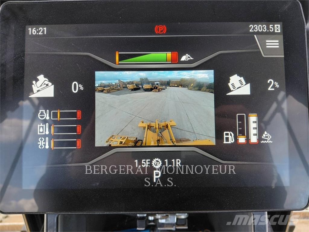 CAT D5 履帶推土機