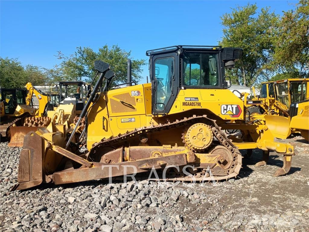 CAT D5 履帶推土機