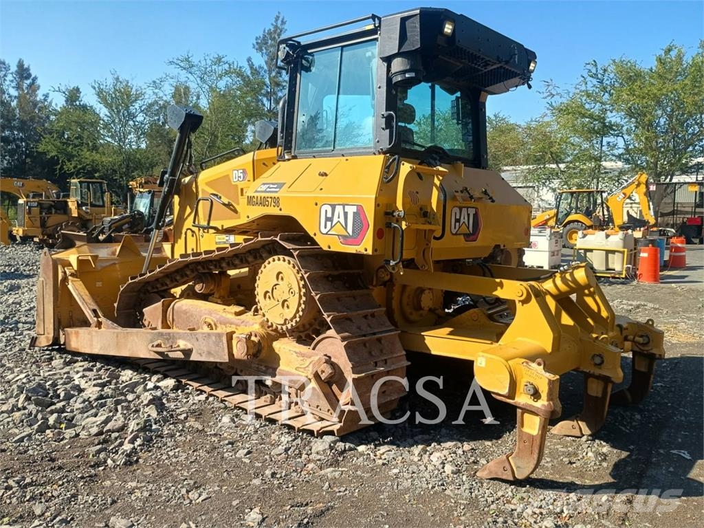 CAT D5 履帶推土機
