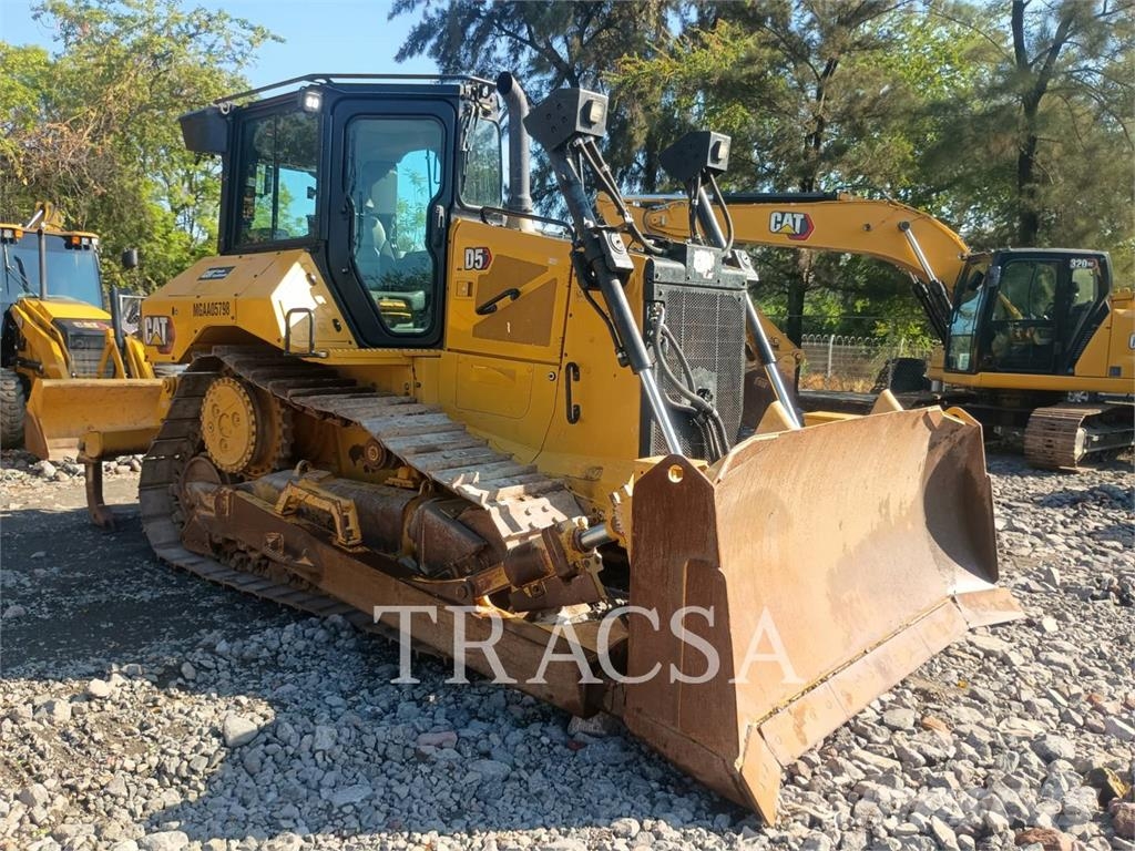 CAT D5 履帶推土機