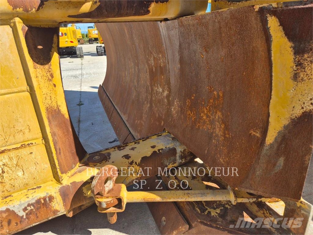 CAT D5 Crawler dozers