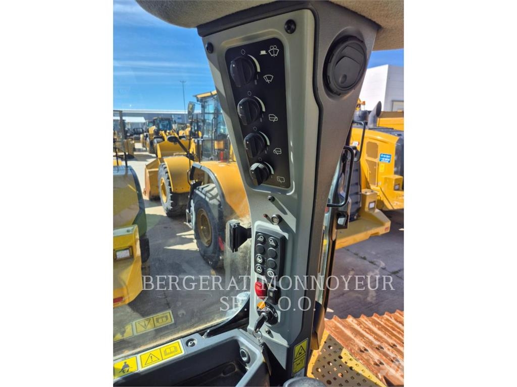 CAT D5 Crawler dozers