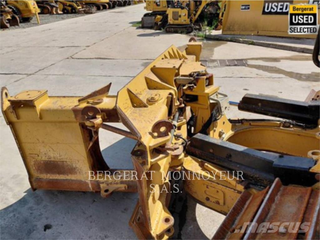 CAT D5 履帶推土機