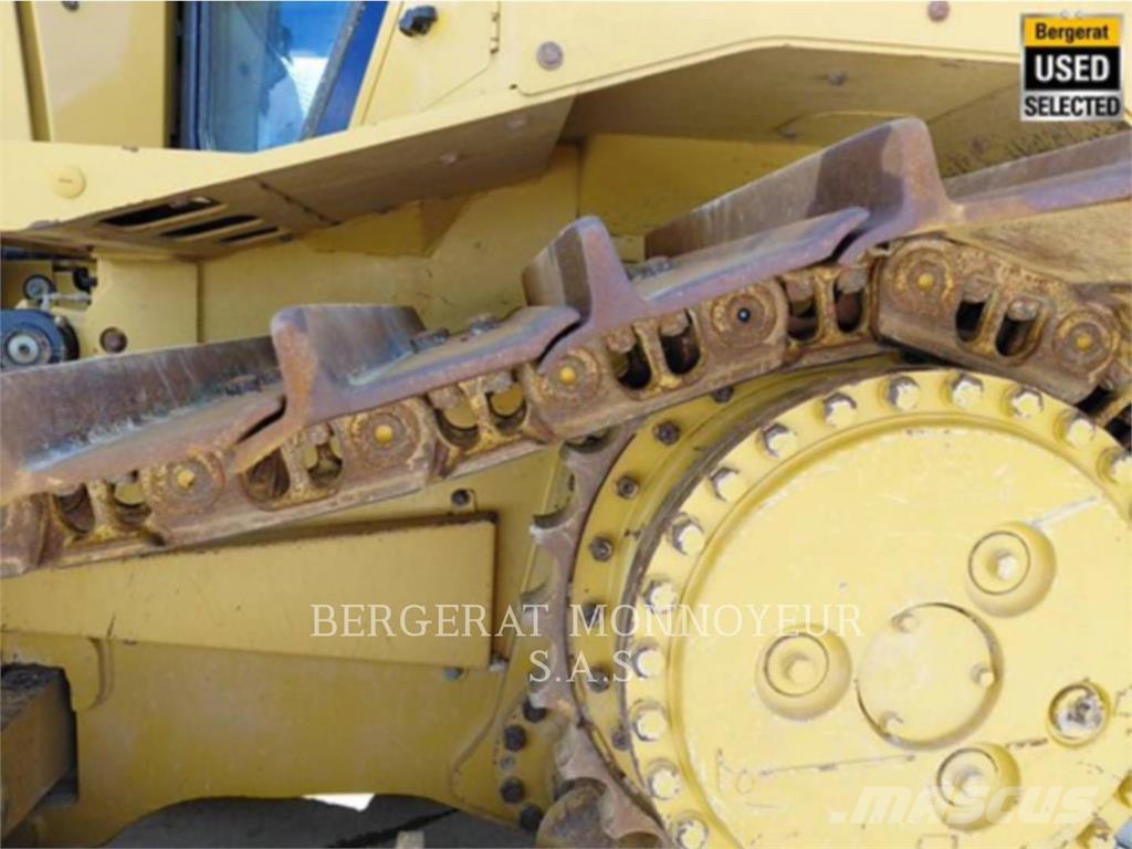 CAT D5 履帶推土機
