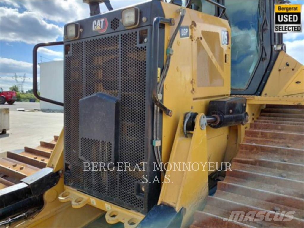 CAT D5 履帶推土機