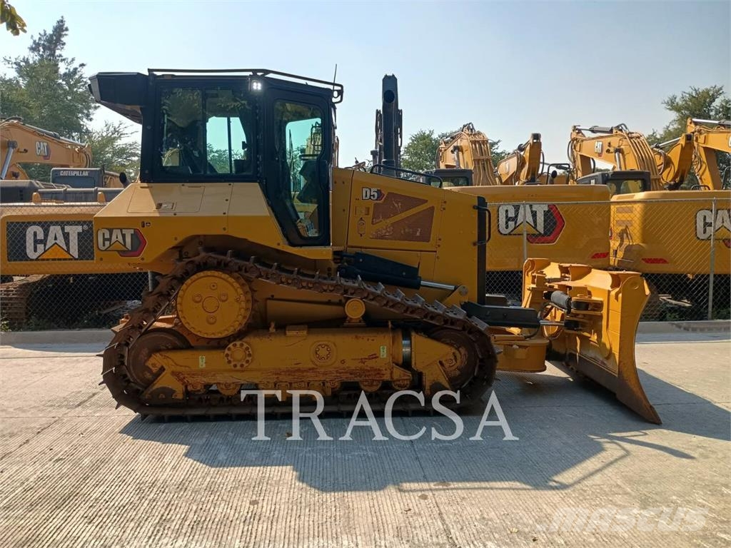 CAT D5 Crawler dozers
