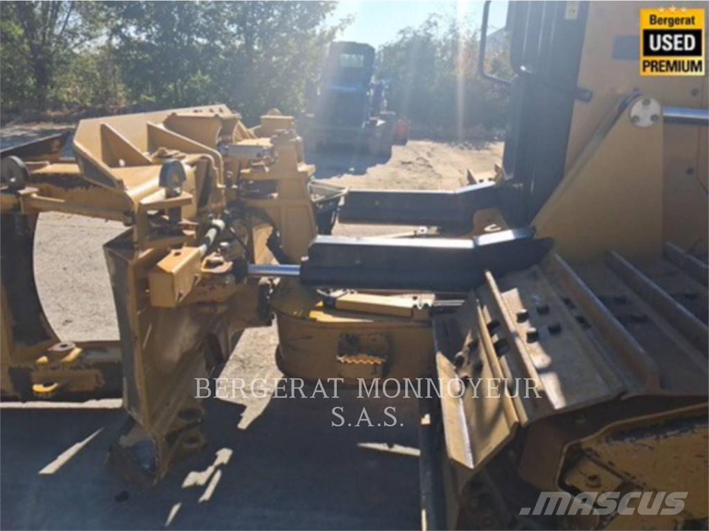 CAT D5 Dozer cingolati