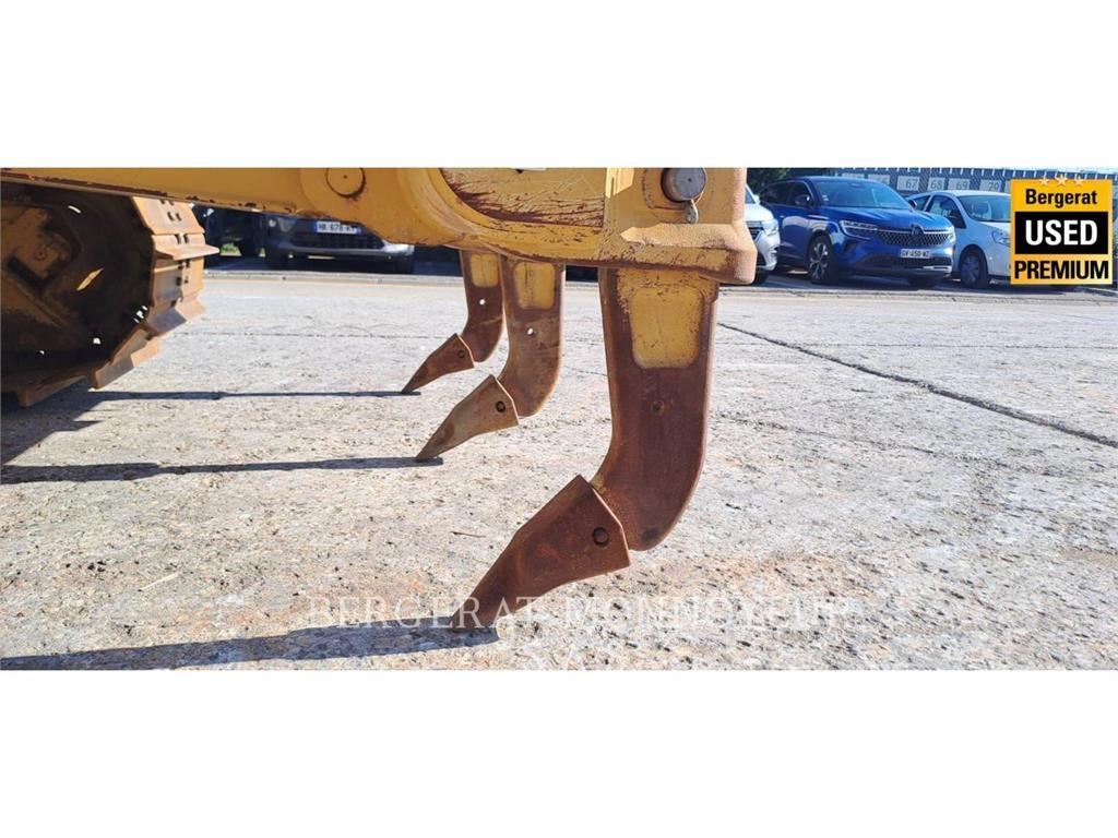 CAT D5 Гусеничные бульдозеры