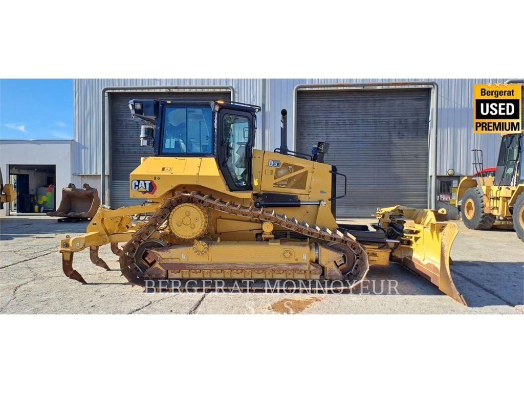 CAT D5 Гусеничные бульдозеры