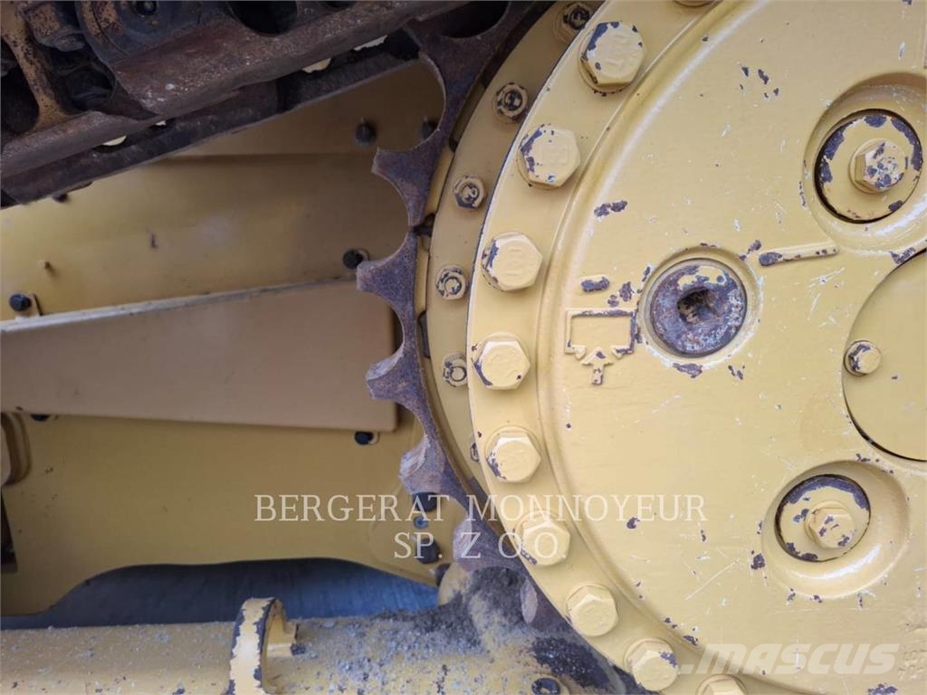 CAT D5 Bouteurs sur chenilles