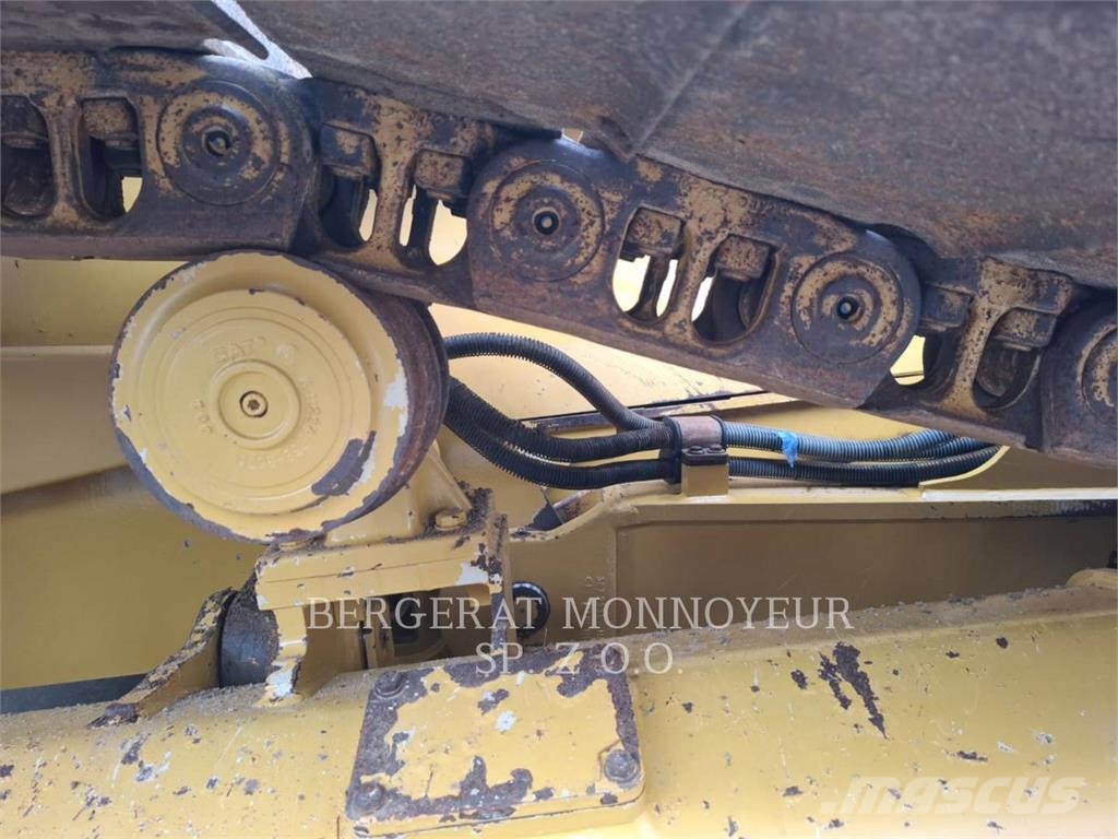 CAT D5 Bouteurs sur chenilles