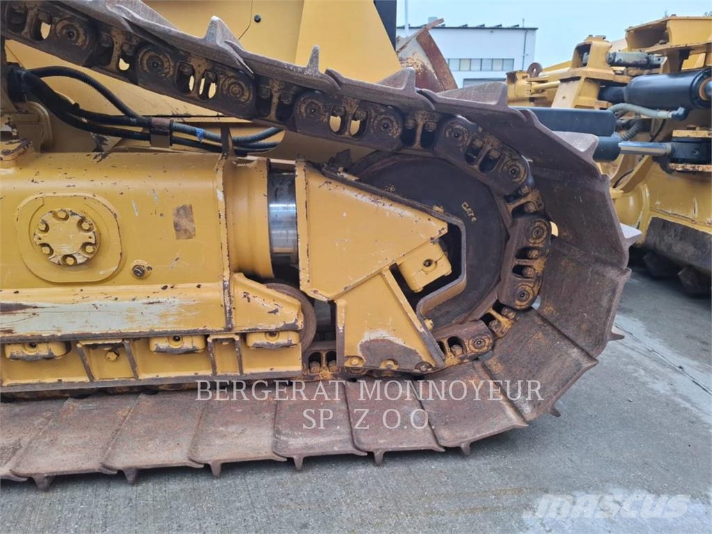 CAT D5 Bouteurs sur chenilles