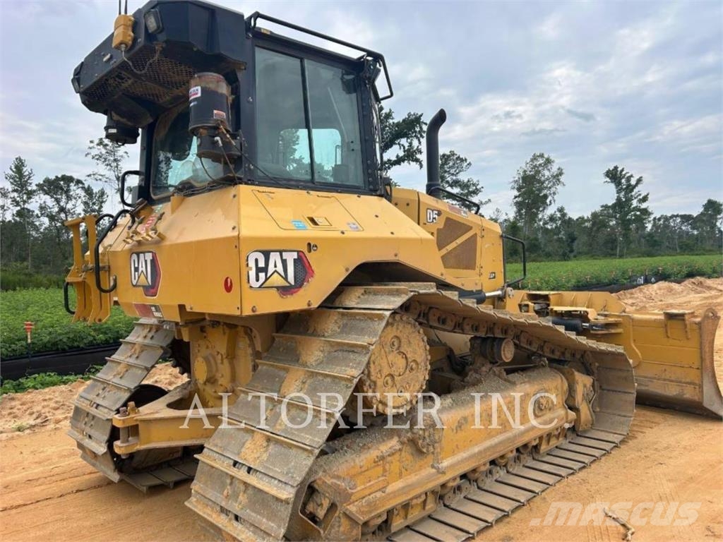 CAT D5-17LGP3D Bulldozer på larvebånd