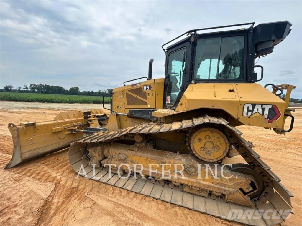 CAT D5-17LGP3D Bulldozer på larvebånd