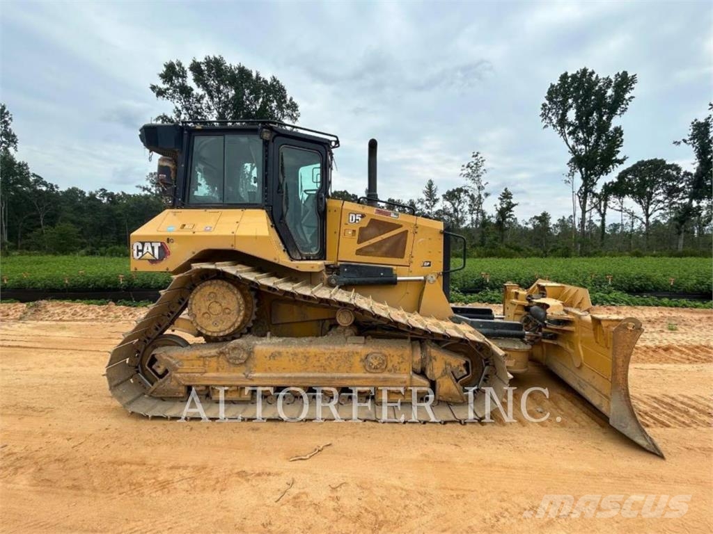 CAT D5-17LGP3D Bulldozer på larvebånd