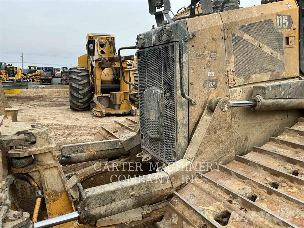 CAT D5-17VP 履帶推土機