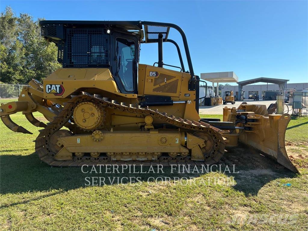 CAT D5-17VP Bulldozer på larvebånd