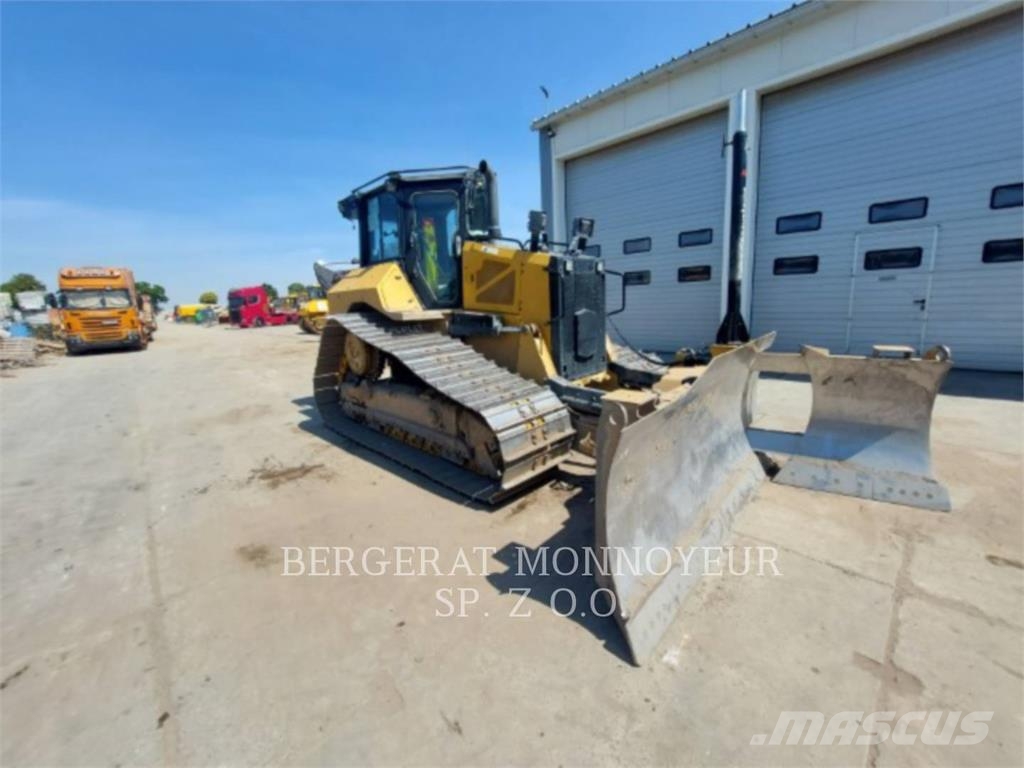 CAT D5-17VP Kāpurķēžu buldozeri