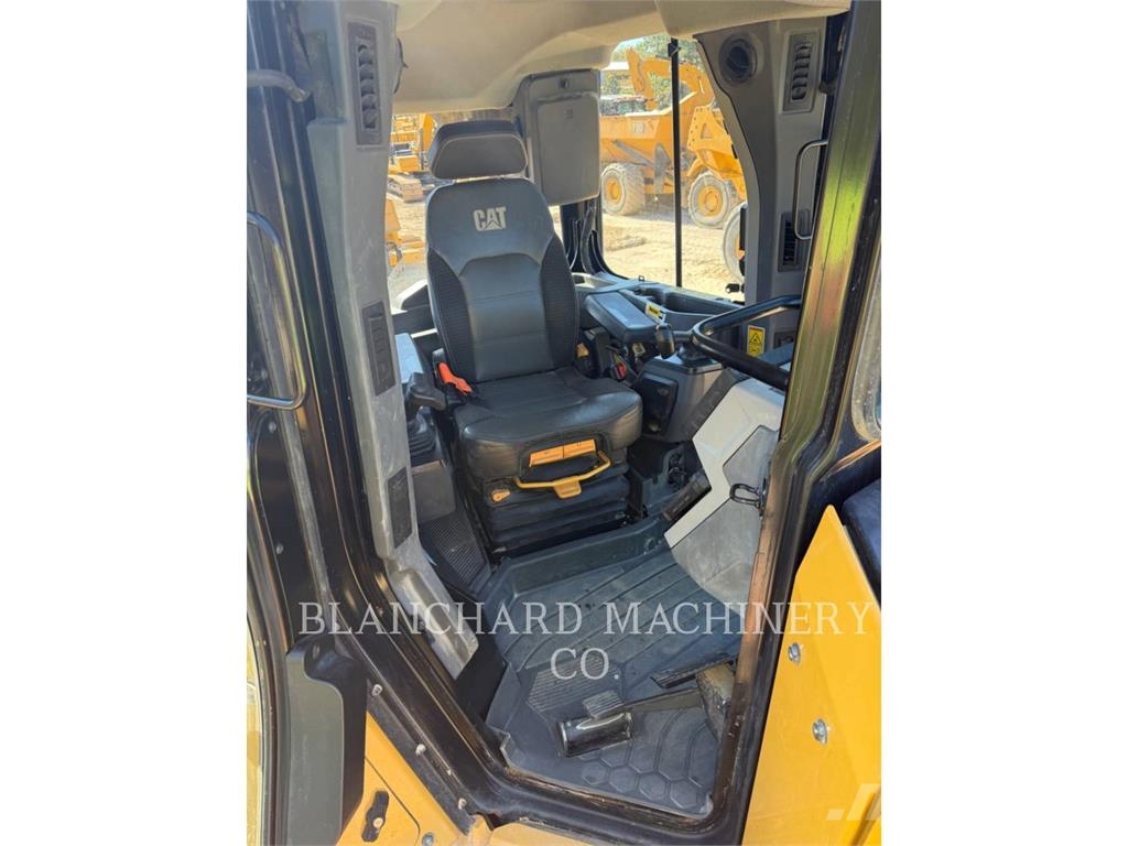 CAT D5-17VP Bulldozer på larvebånd