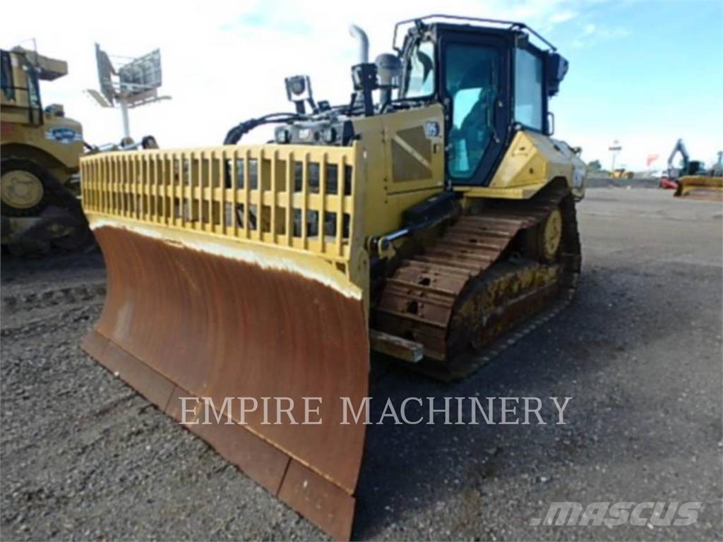 CAT D5-17VPWHA Crawler dozers