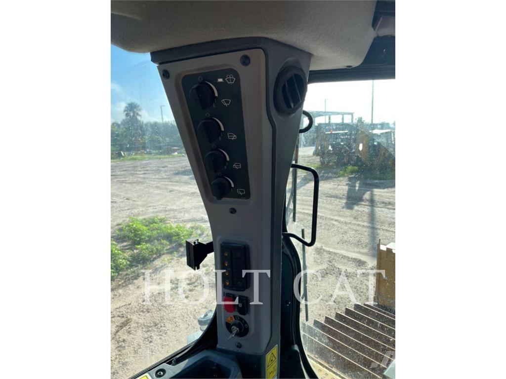 CAT D5 LGP Гусеничные бульдозеры