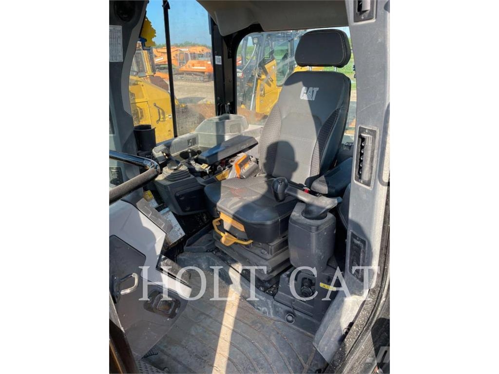 CAT D5 LGP Гусеничные бульдозеры