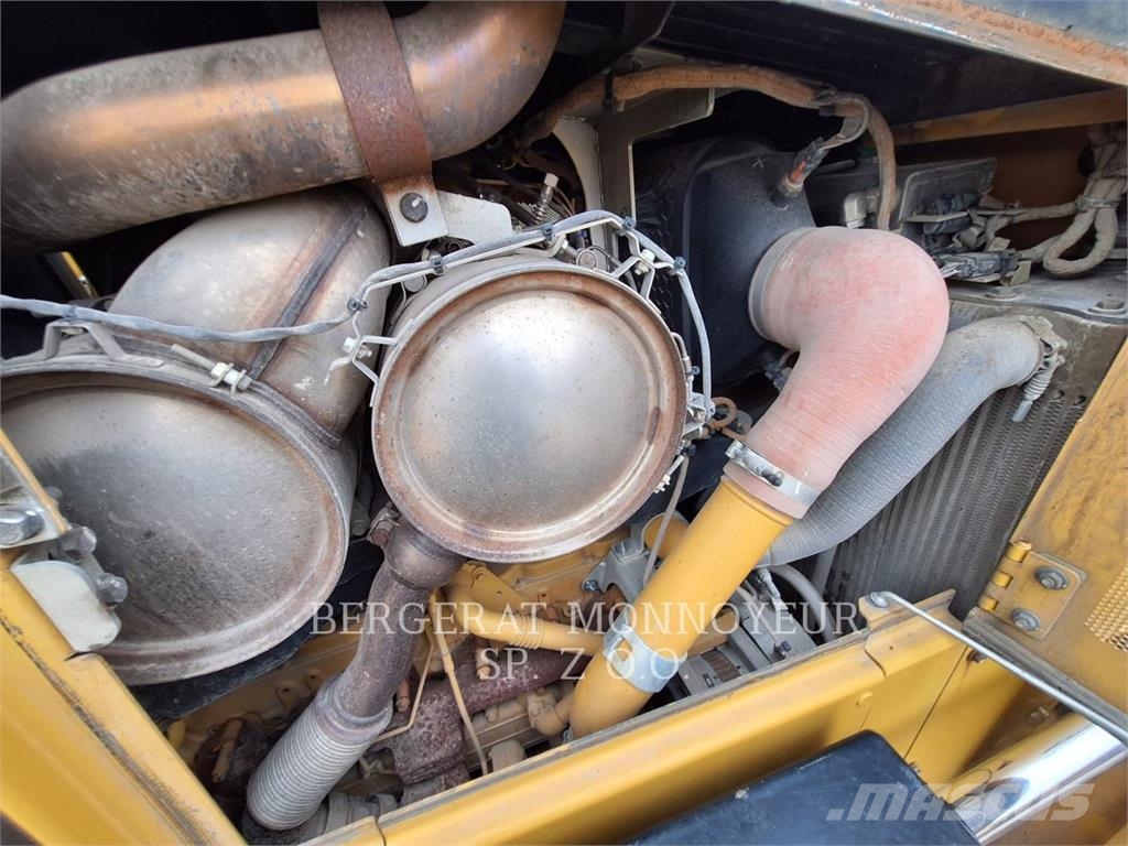 CAT D5 LGP 履帶推土機