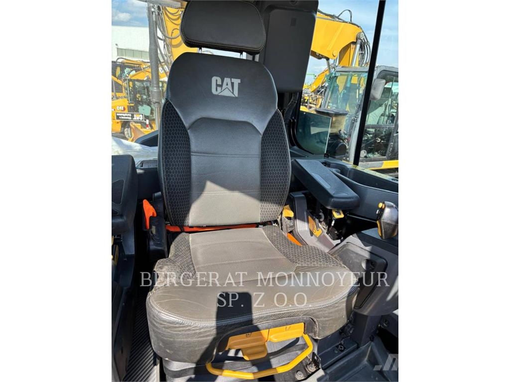 CAT D5 LGP 履帶推土機