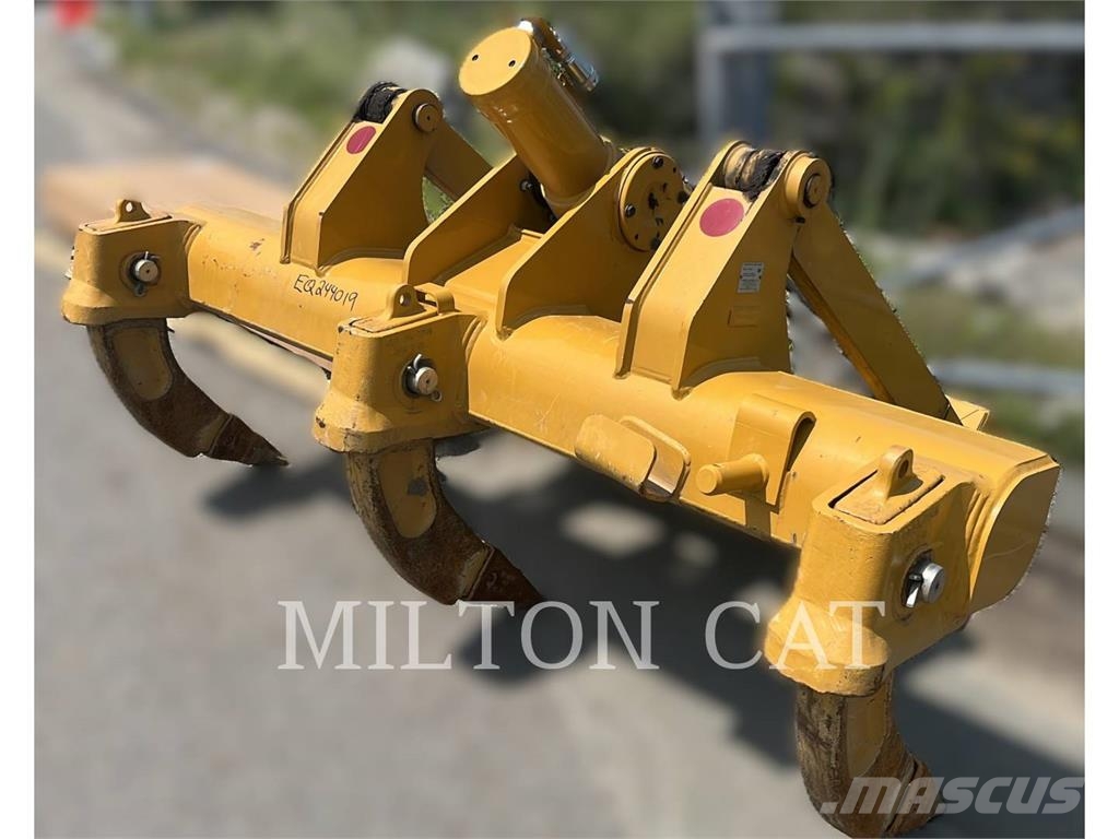 CAT D5 RIPPER PKG CURVED TEETH Εκχερσωτές