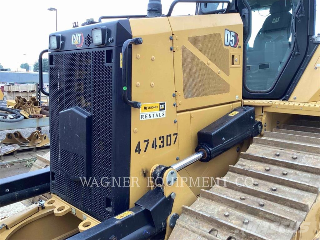 CAT D5 VP Telaketjupuskutraktorit