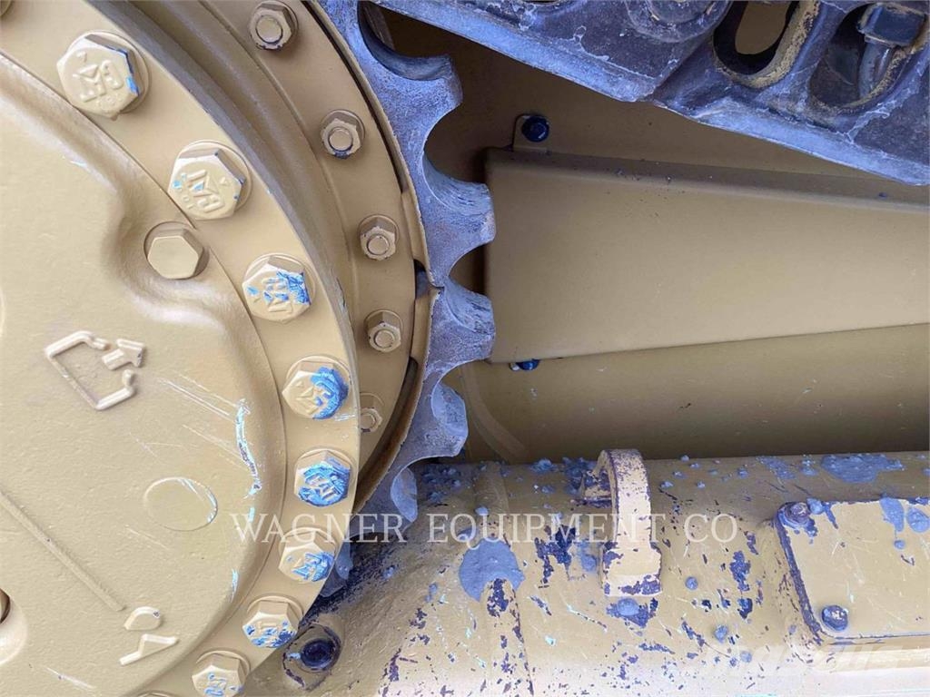 CAT D5 VP Telaketjupuskutraktorit