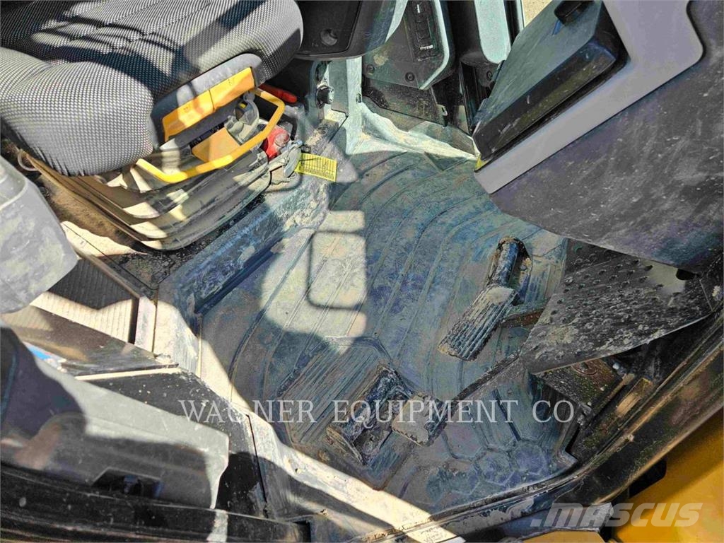 CAT D517VP Bulldozer