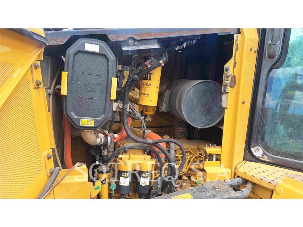 CAT D517VP 履帶推土機