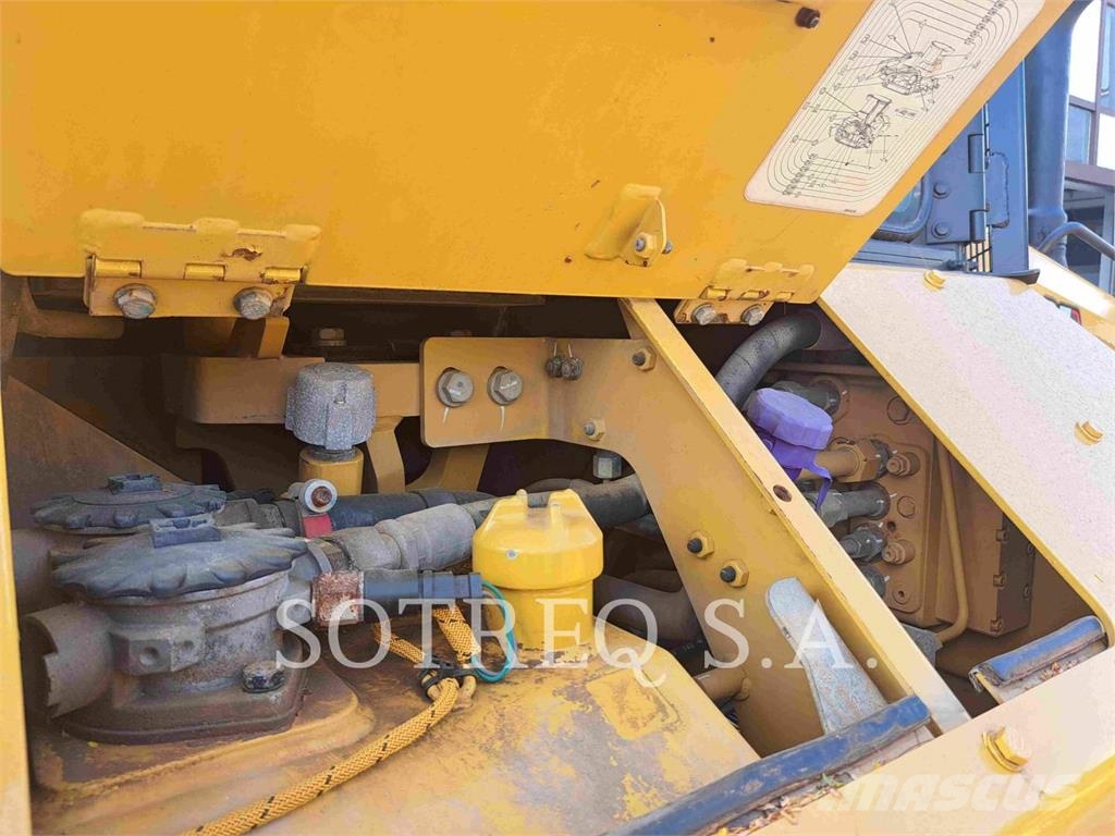CAT D517VP 履帶推土機