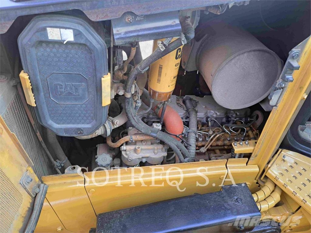 CAT D517VP 履帶推土機