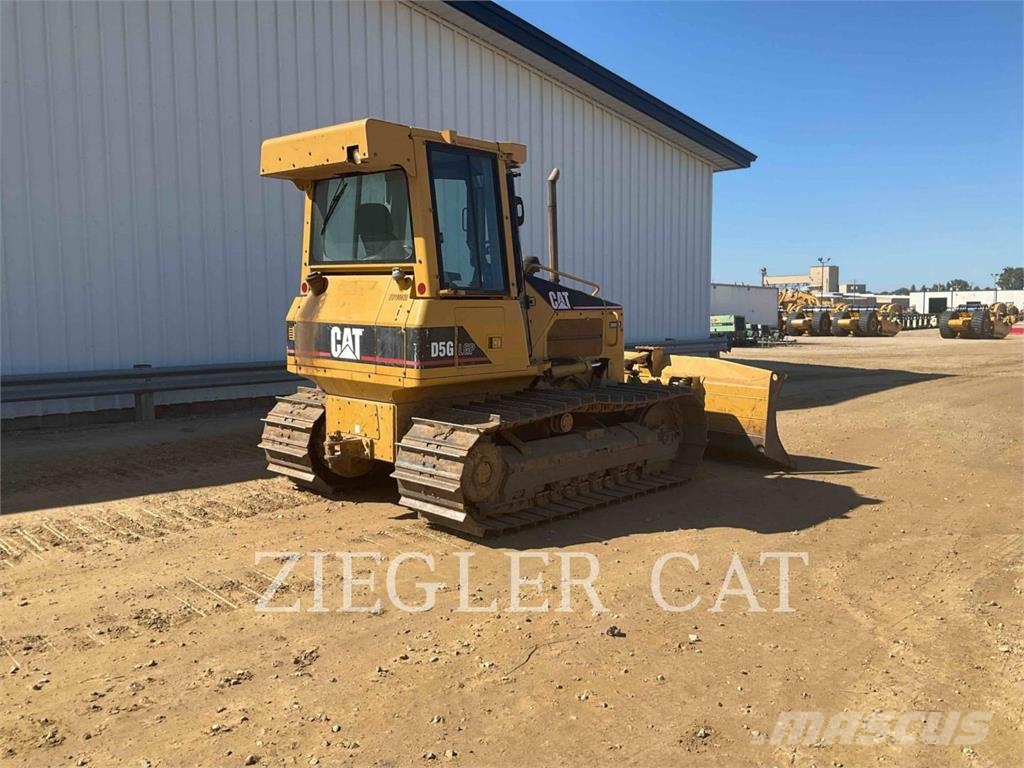 CAT D5G Kāpurķēžu buldozeri