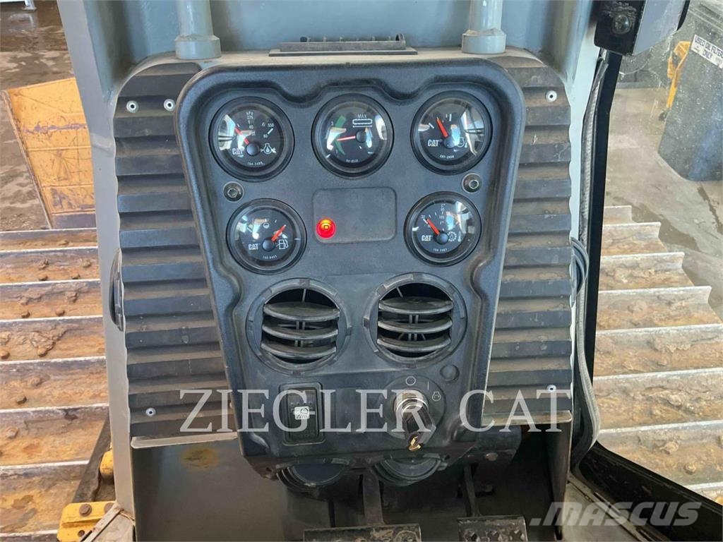 CAT D5G Kāpurķēžu buldozeri