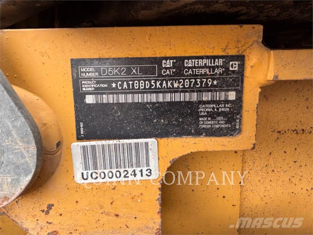 CAT D5K2 بلدوزرات مجنزرة