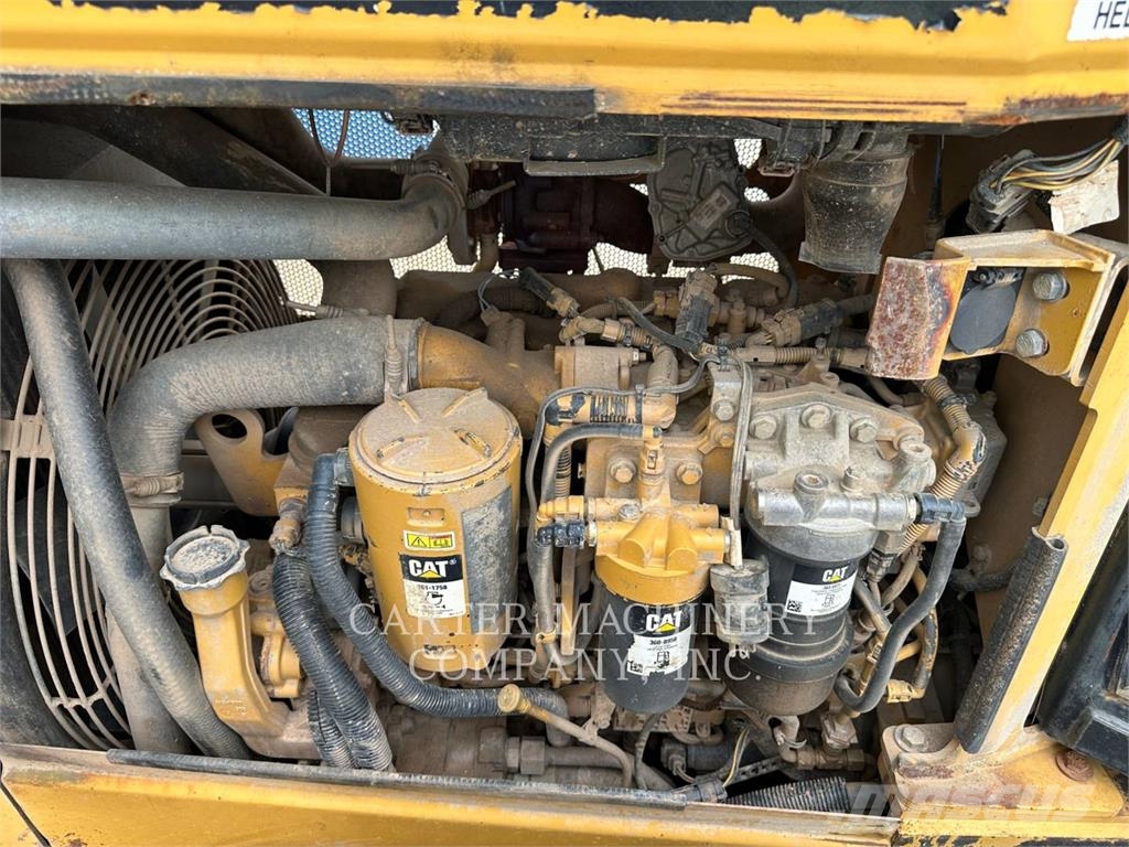 CAT D5K2 LGP 履帶推土機