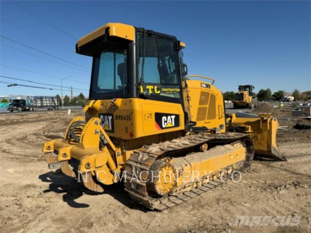 CAT D5K2 XL Buldozer sobre oruga