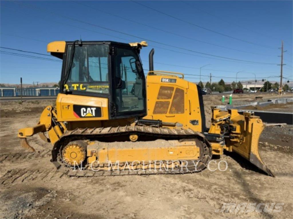 CAT D5K2 XL Buldozer sobre oruga