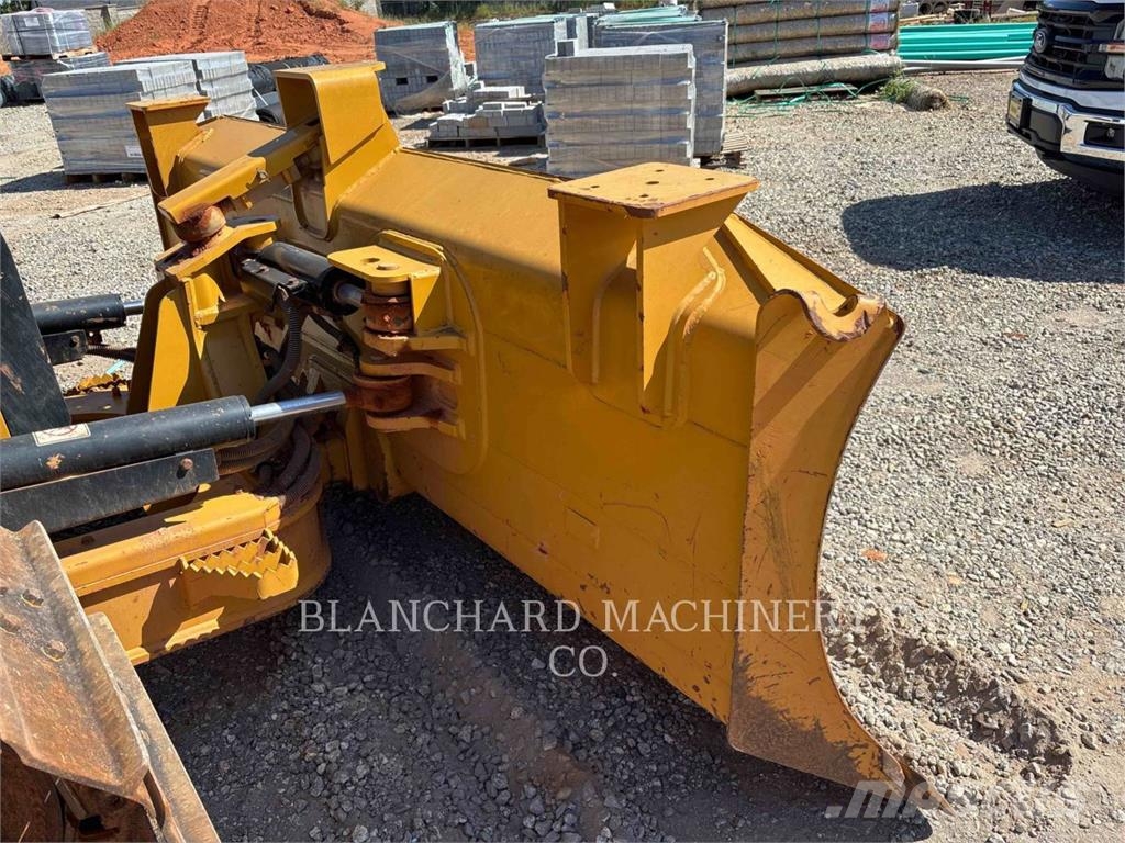 CAT D5K2LGP Buldožerji goseničarji
