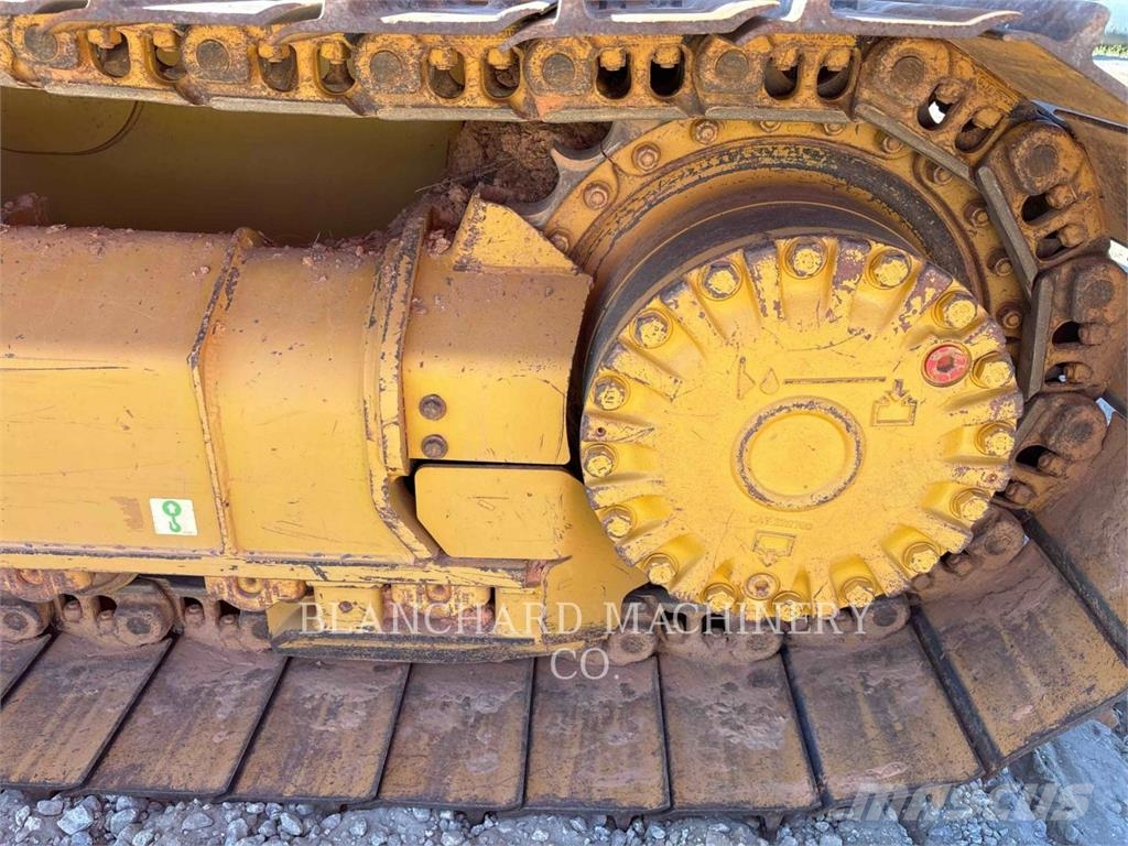 CAT D5K2LGP Buldožerji goseničarji